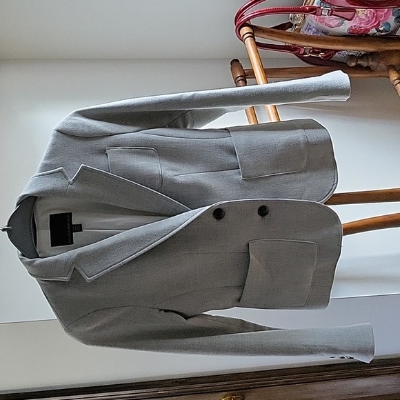 Banana Republic short blazer - Picture 2 of 11